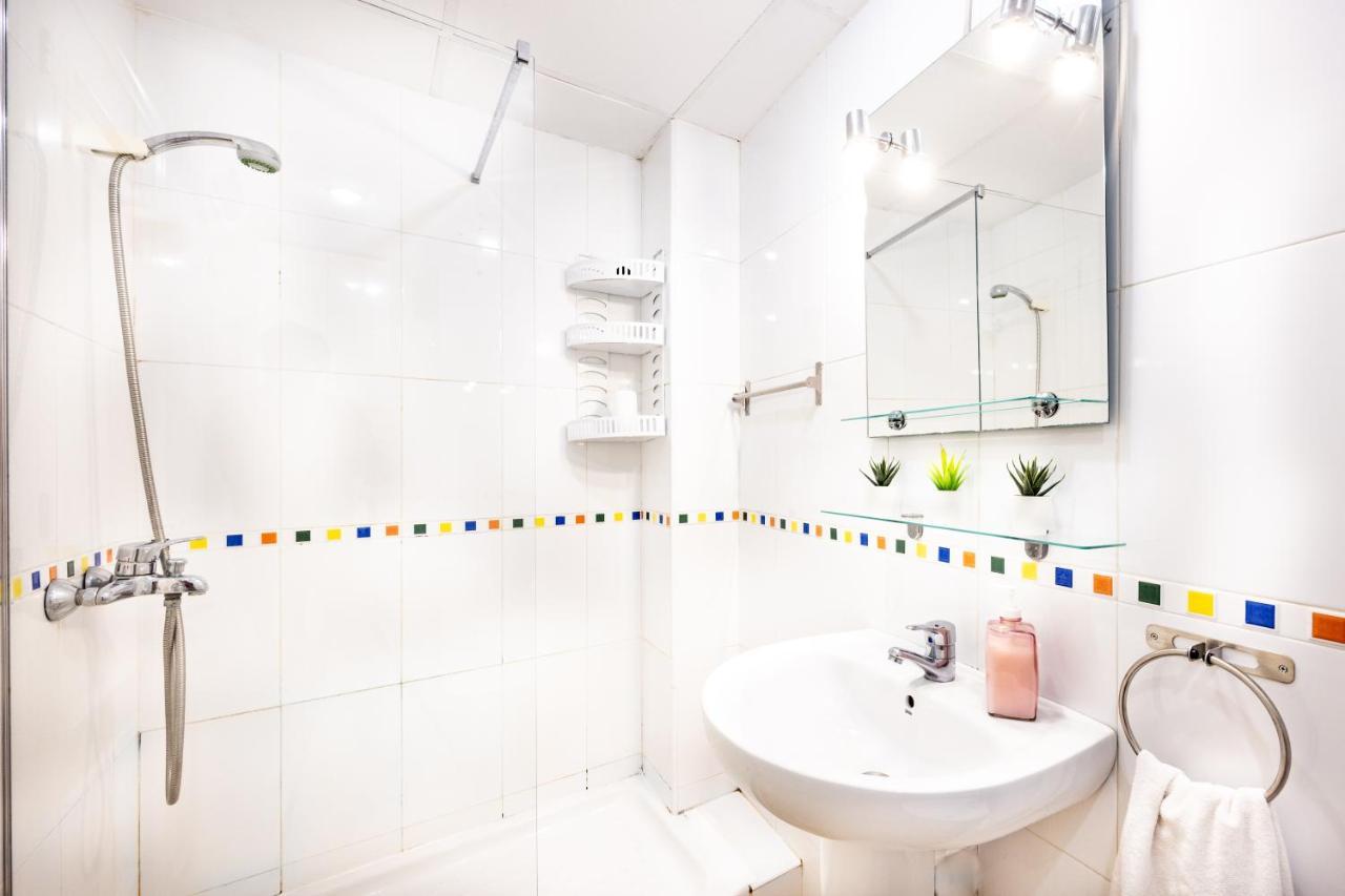 Apartamentos Turisticos Alba การ์ตาเฮนา ภายนอก รูปภาพ